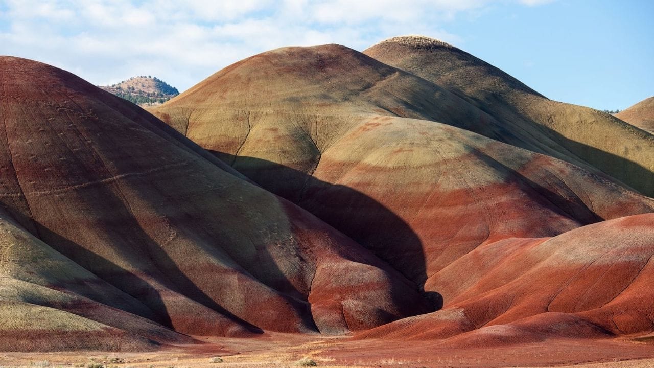 रंगीन पहाड़ियां